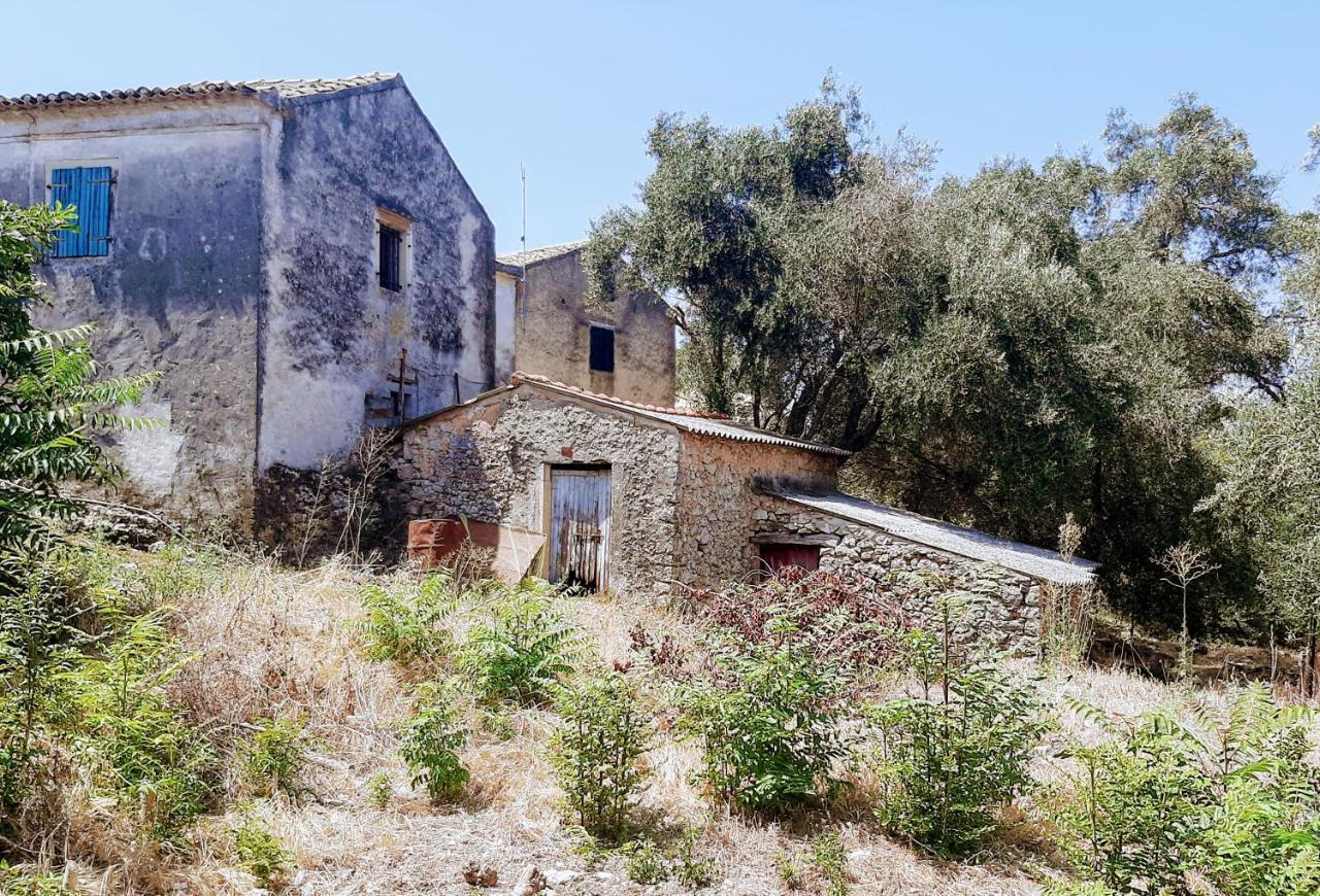 Villa Aspros - Traditionell, Ruhig Und Strandnah Liapádesz Kültér fotó
